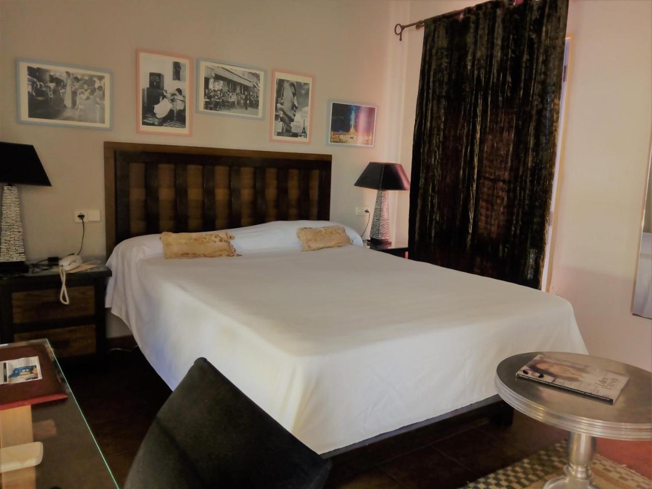 Hotel Utopia Benalup-Casas Viejas Kültér fotó